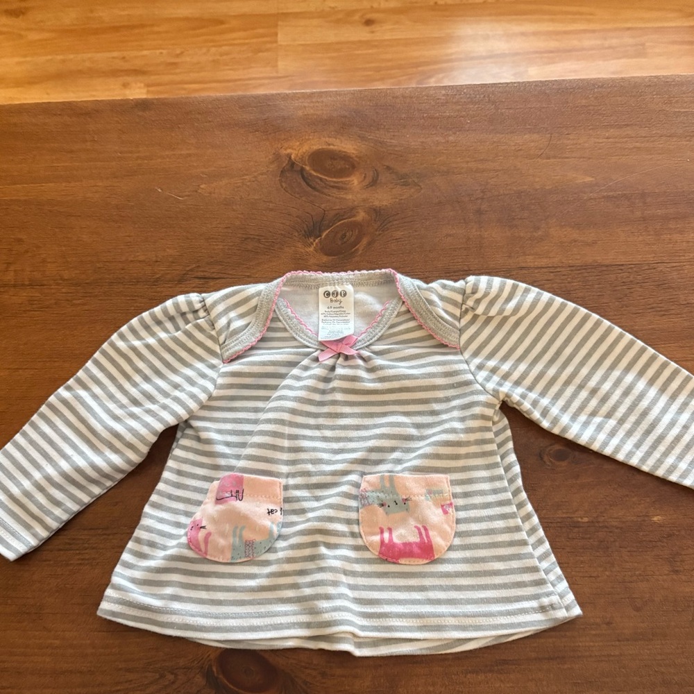 🩷 6 for $20 🩷 Striped Gray and Pink Kids Shirt